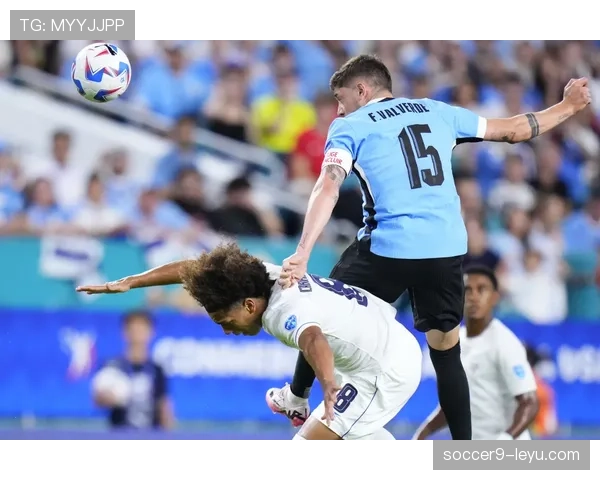 哥伦比亚队新赛季展现独特战术风格,稳步提升备受期待 哥伦比亚队新赛季展现独特战术风格,稳步提升备受期待